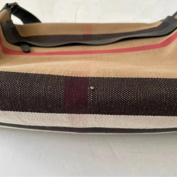 Burberry Messenger Unisex Bag - Picture 9 of 14